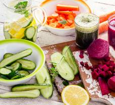 Ako na detox organizmu ovocím či bylinkami