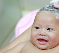 Na šupiny v detských vláskoch použite správny olej