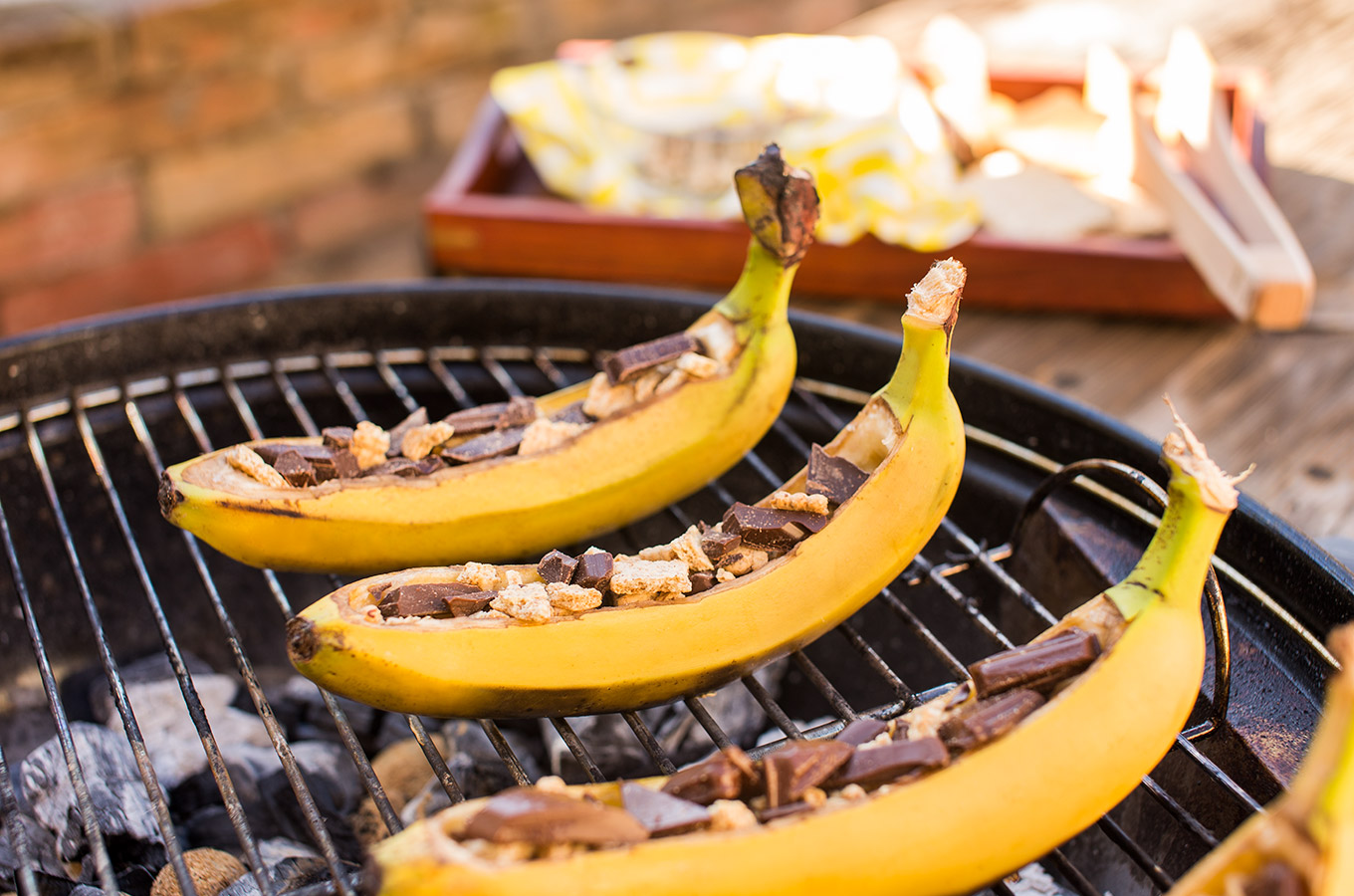 BBQ banánové loďky