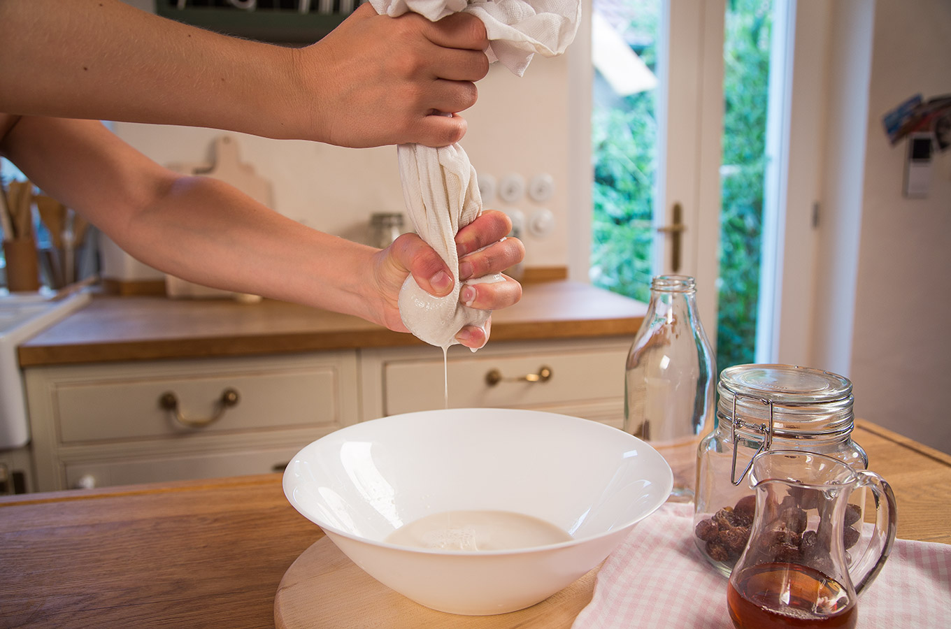 Domáce mandľové mlieko