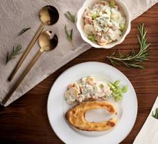 Vyprážaný kapor v rúre a  zemiakový šalát bez majonézy