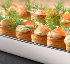 Koláčiky z lístkového cesta s údeným lososom a ricottou