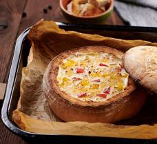 Syrové fondue v chlebe