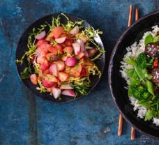 Kórejské BBQ guľky a štipľavý šalát