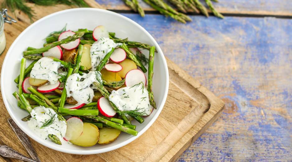 Jarný zemiakový šalát